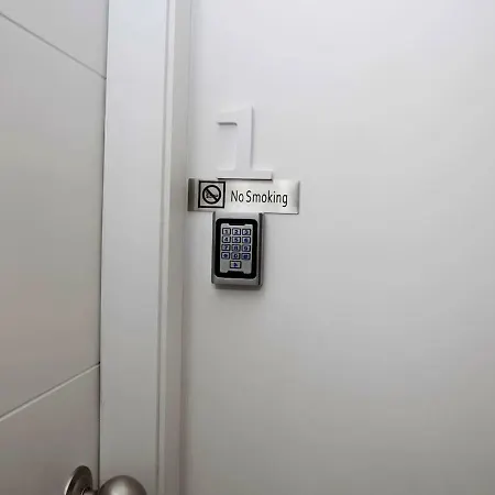 Cozy Star 1 Balcony Ac Near Merto 아파트