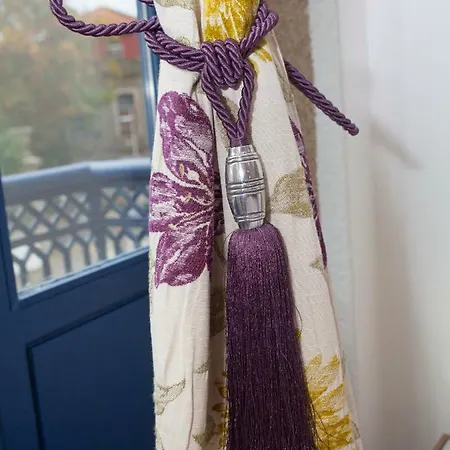 Cozy Star 1 Balcony Ac Near Merto 아파트 *