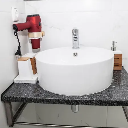 Cozy Star 1 Balcony Ac Near Merto Апартаменты Порту