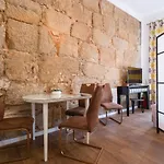 Modern Metro Balcony Ac Central Porto Apartment *