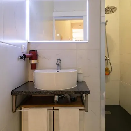 Cozy Star 1 Balcony Ac Near Merto Apartment Porto
