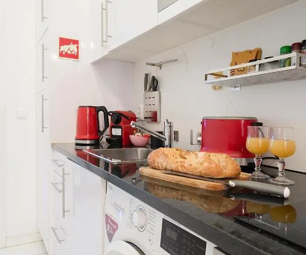 Cozy Star 1 Balcony Ac Near Merto Apartamento Oporto