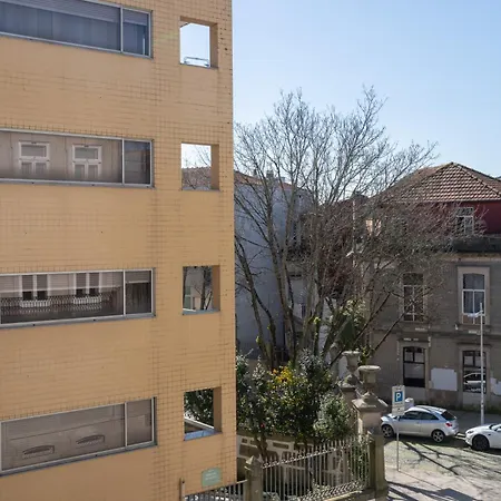 Charming Gem Metro Balcony Location