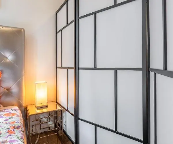 公寓 Cozy Star 1 Balcony Ac Near Merto *